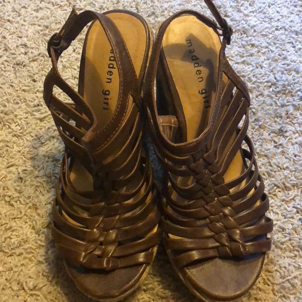 Madden Girl Wedges